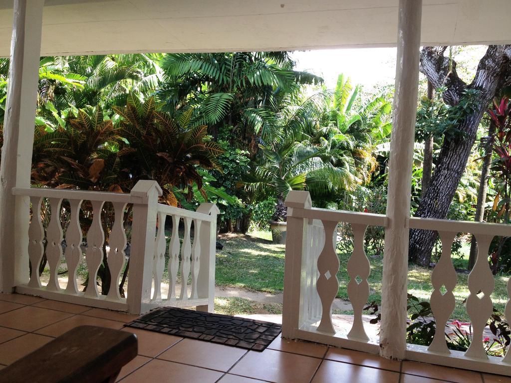 Beau Vallon Guest house