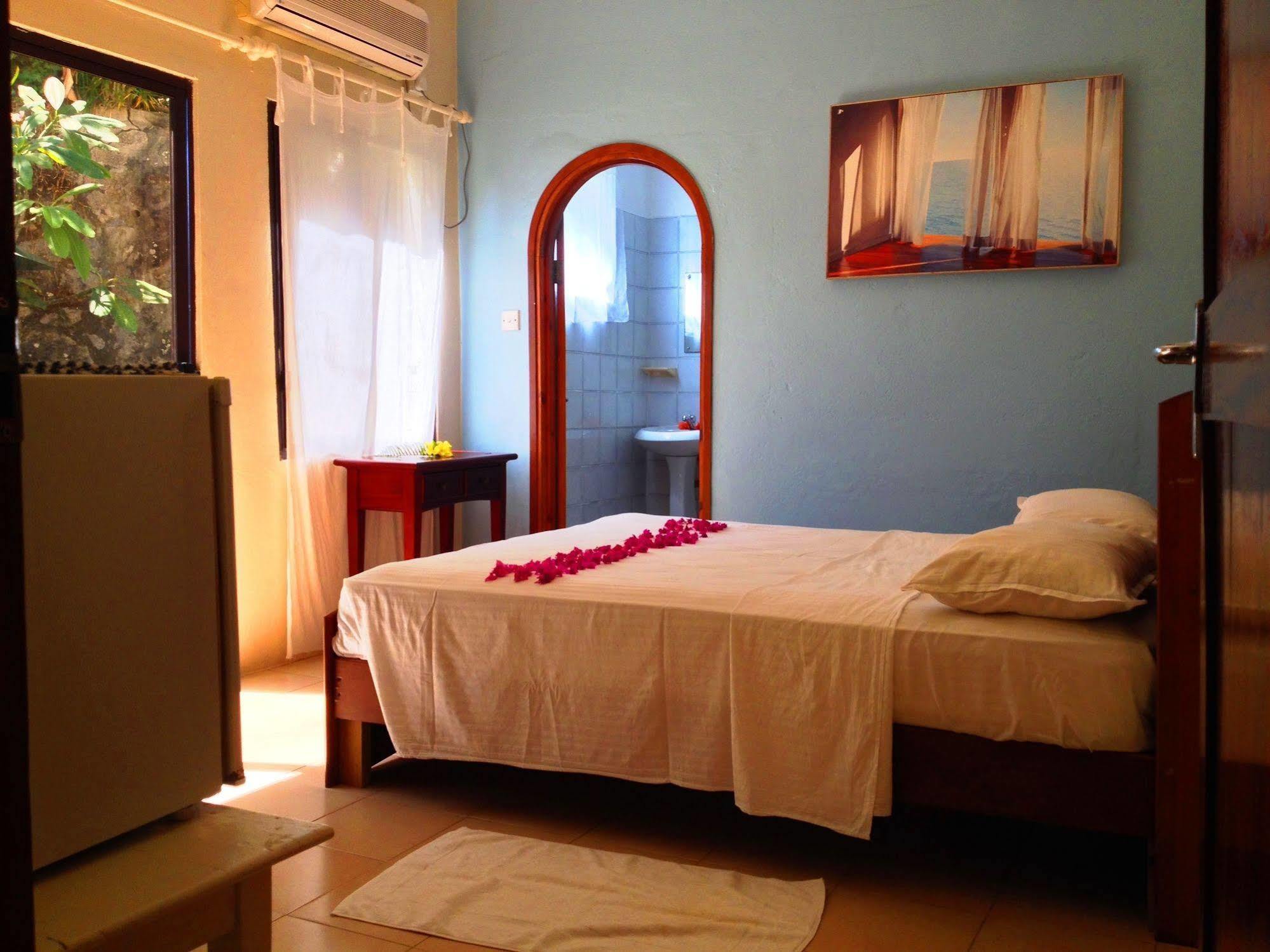 Beau Vallon Guest house