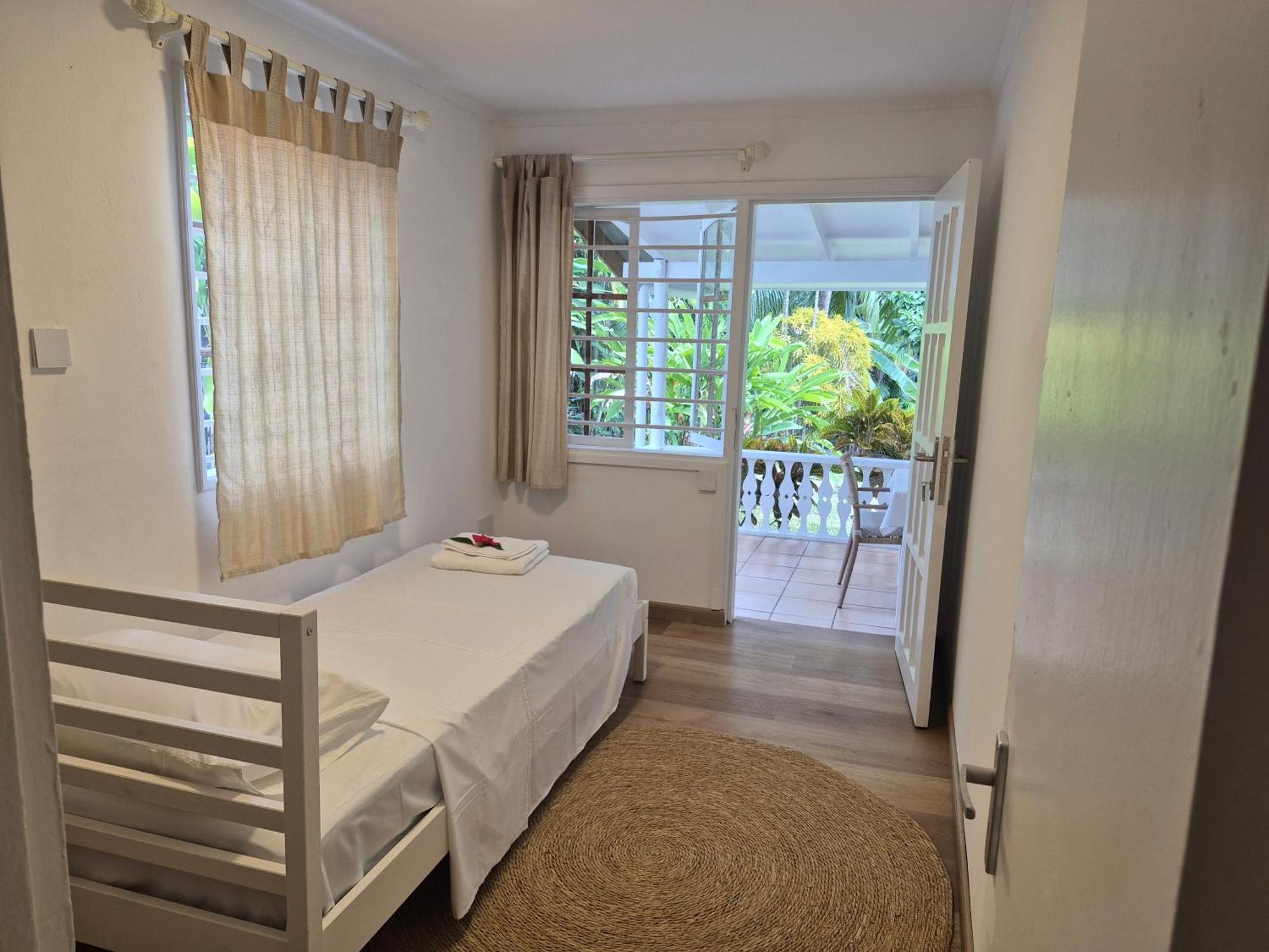 Beau Vallon Bungalows Vendégház 3*